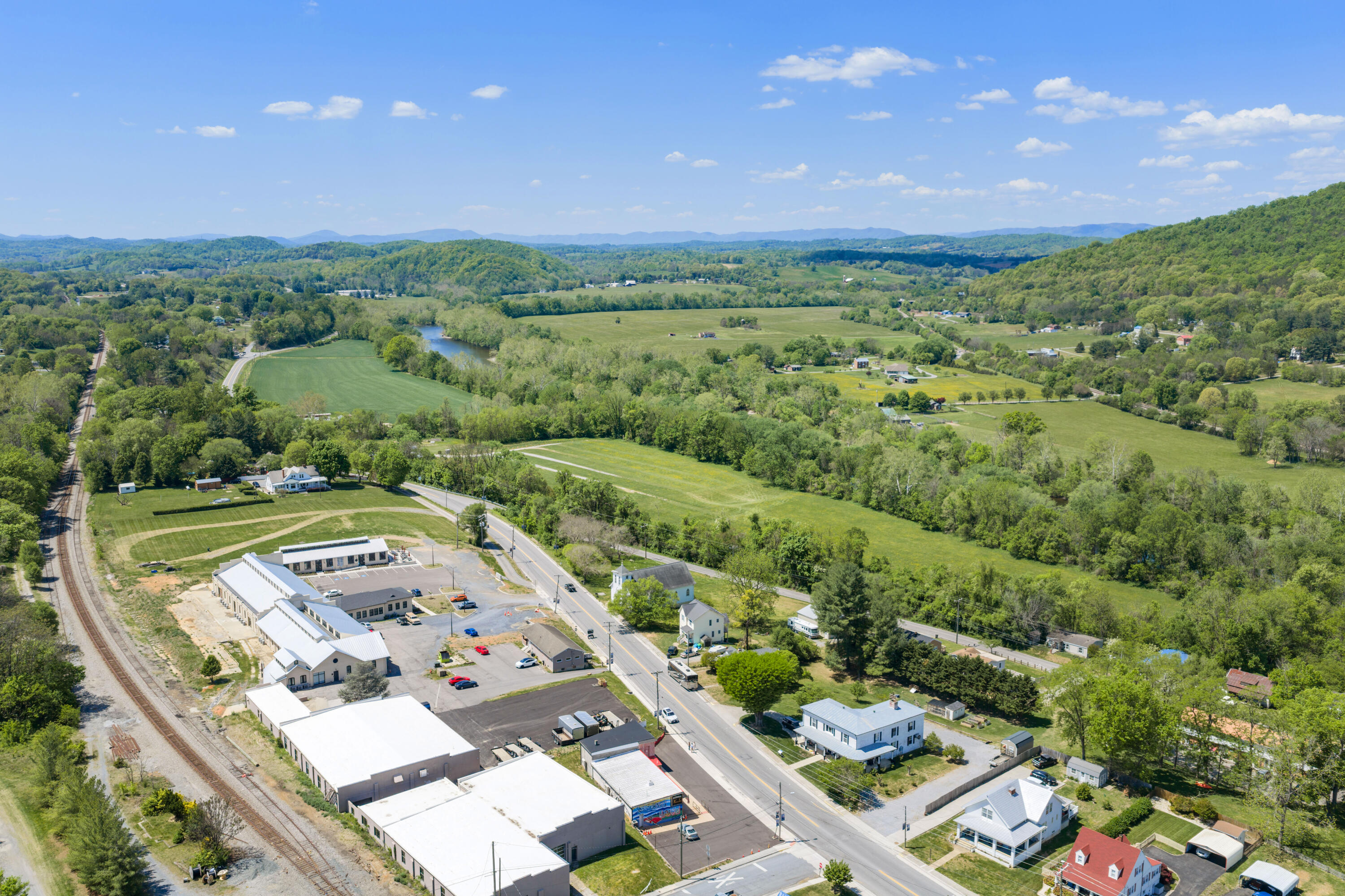 19391 Main Street Buchanan, VA 24066 - Photo 4 of 34 an aerial view of a city with lots of residential buildings