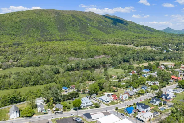 $495,000 | 19391 Main Street, Buchanan, VA 24066