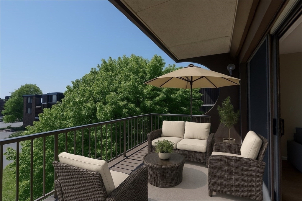 1002 Paradise Road, Unit PHH Swampscott, MA 01907 - Photo 7 of 19