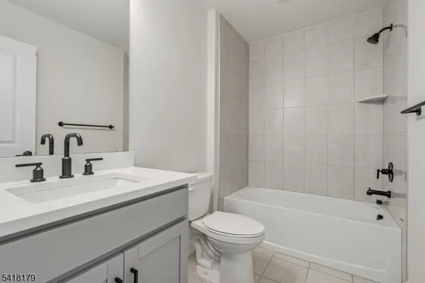$1,049,000 | 14 Marigold Court, Warren, NJ 07059