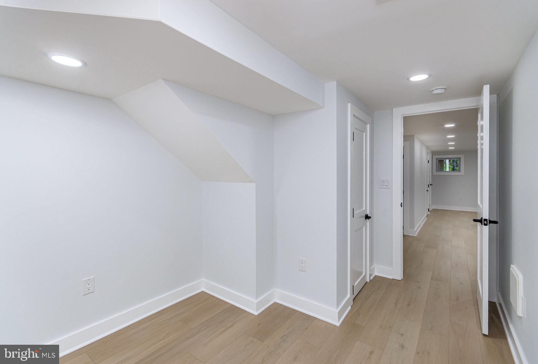 407 16th Street Southeast, Unit 407 Washington, DC 20003 - Photo 14 of 33