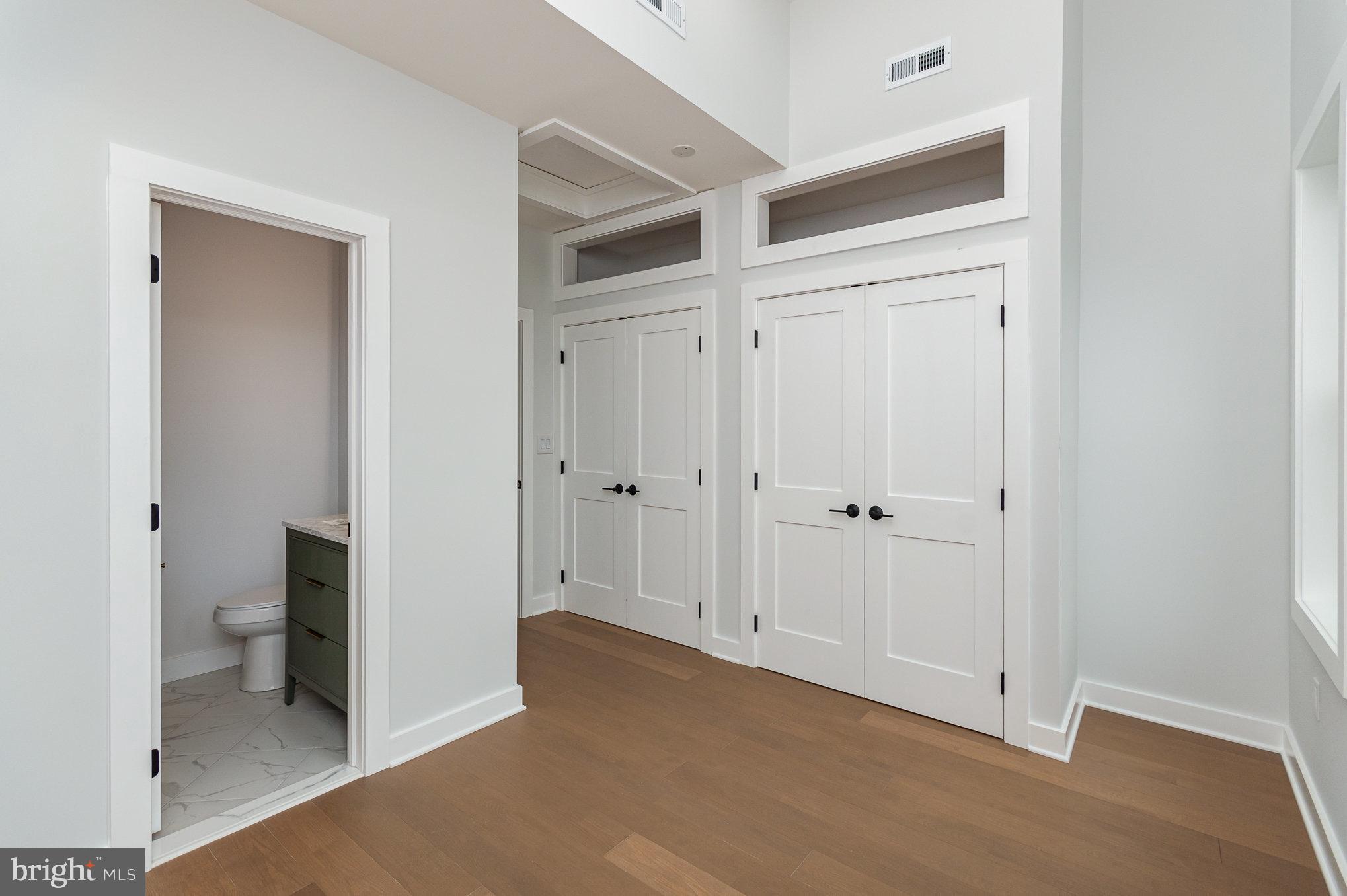 407 16th Street Southeast, Unit 407 Washington, DC 20003 - Photo 19 of 33