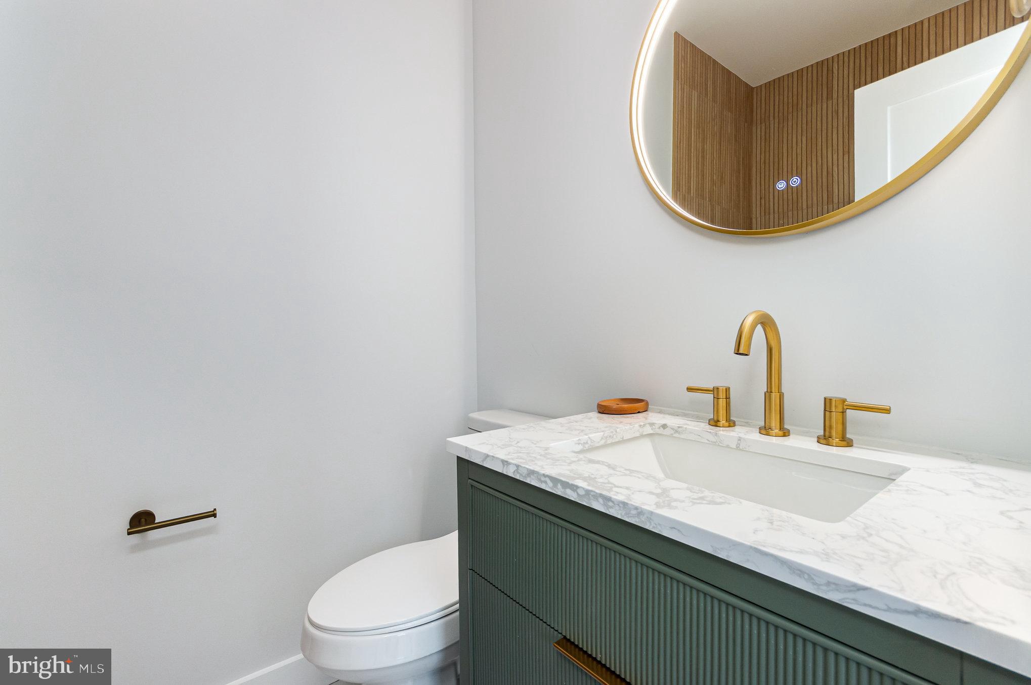 407 16th Street Southeast, Unit 407 Washington, DC 20003 - Photo 20 of 33