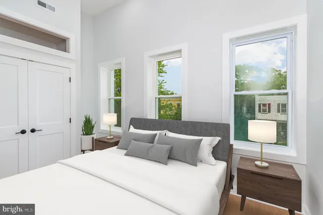 $5,472 | 407 16th Street Southeast, Unit 407, Washington, DC 20003