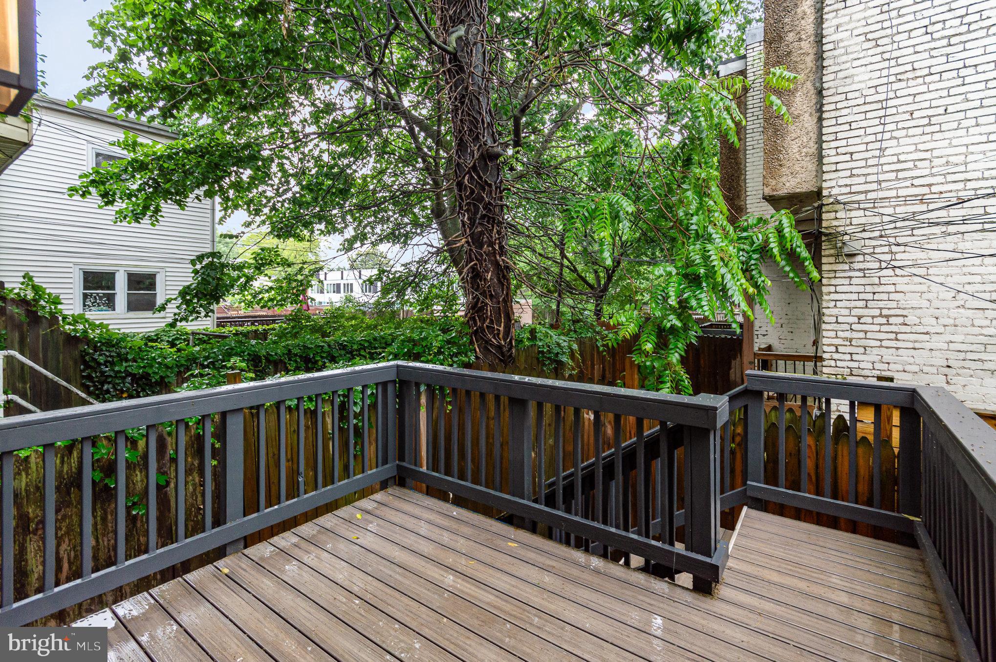 407 16th Street Southeast, Unit 407 Washington, DC 20003 - Photo 33 of 33