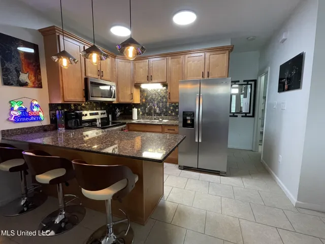 $2,100 | 1276 Century Oaks Drive, Unit B, Gulfport, MS 39507