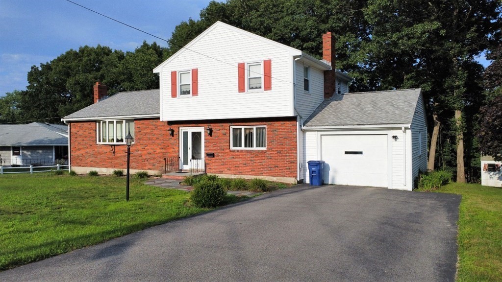 87 Mayflower Road Braintree, MA 02184 - Photo 1 of 28 Gallery Image 1
