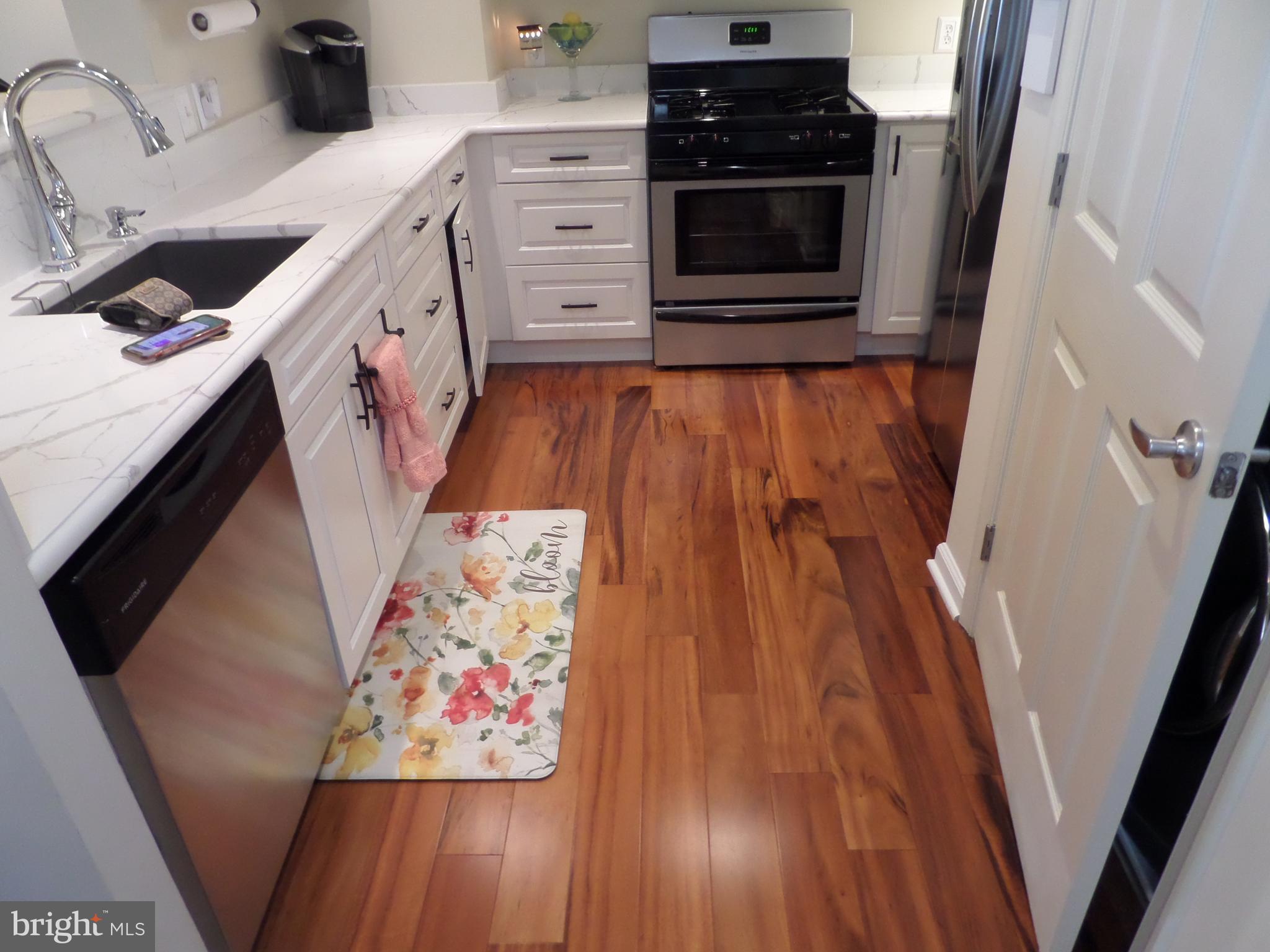 2726 Gallows Road, Unit 1004 Vienna, VA 22180 - Photo 26 of 73