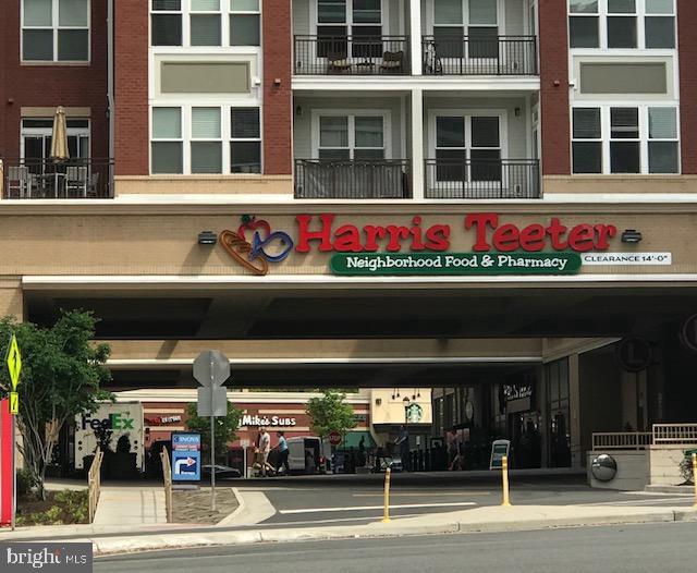 2726 Gallows Road, Unit 1004 Vienna, VA 22180 - Photo 62 of 73