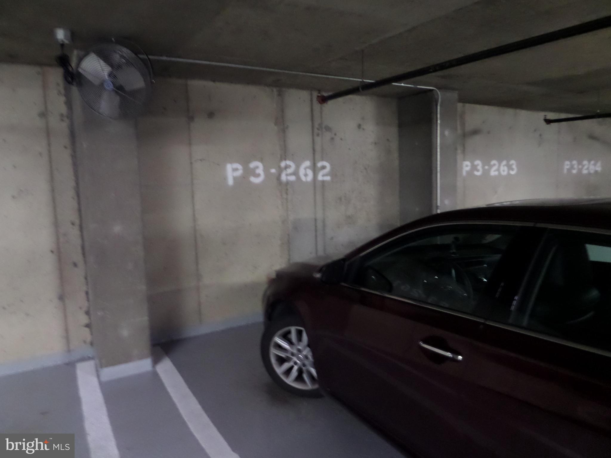 2726 Gallows Road, Unit 1004 Vienna, VA 22180 - Photo 70 of 73