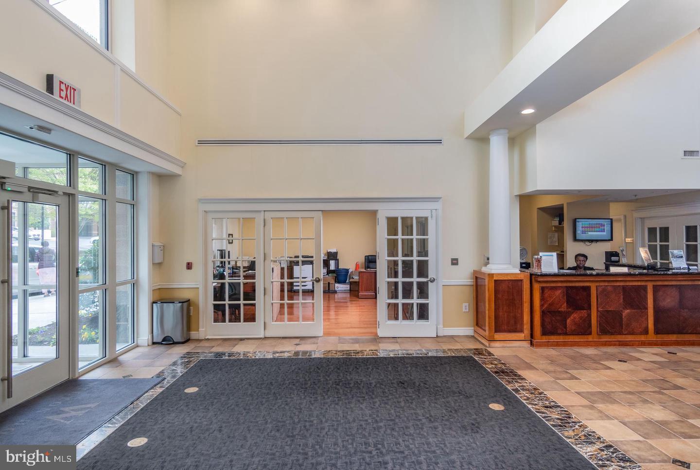 2726 Gallows Road, Unit 1004 Vienna, VA 22180 - Photo 8 of 73