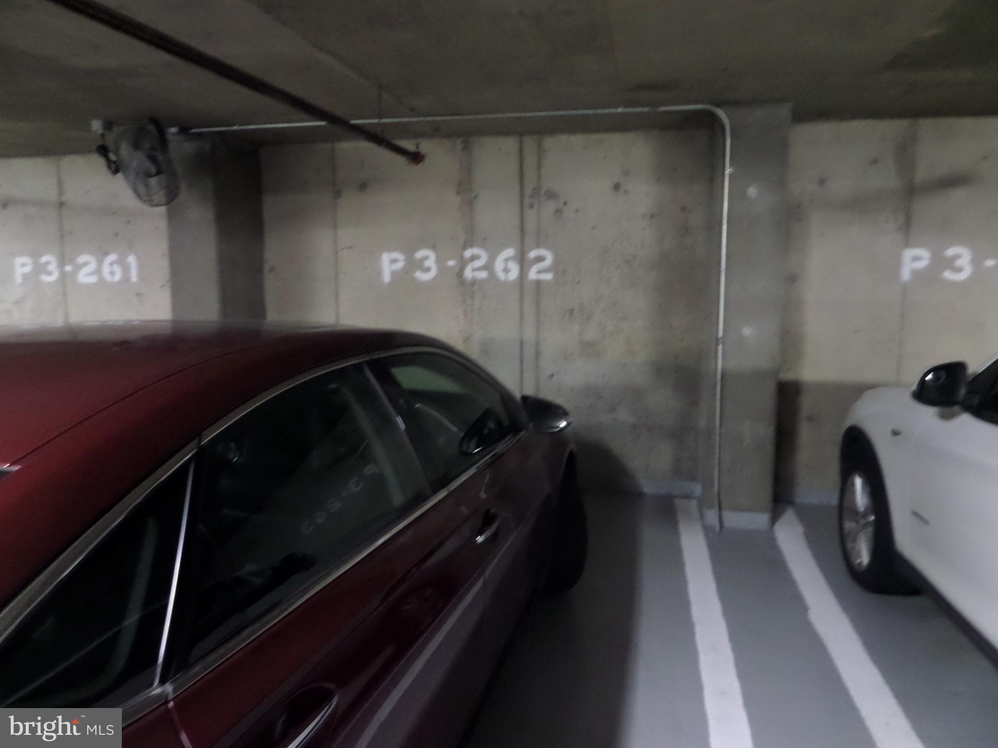 2726 Gallows Road, Unit 1004 Vienna, VA 22180 - Photo 71 of 73