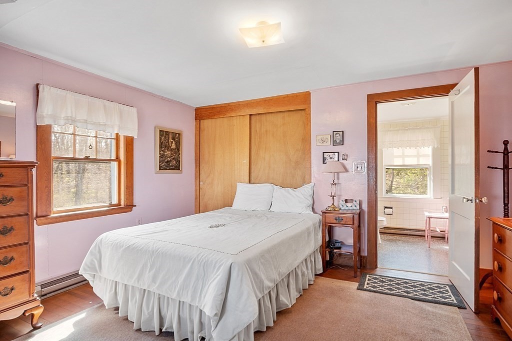 37 Coggeshall Road Gloucester, MA 01930 - Photo 17 of 37 Gallery Image 17