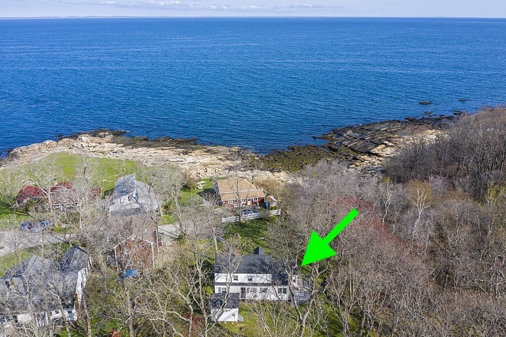 37 Coggeshall Road Gloucester, MA 01930 - Photo 2 of 37 Gallery Image 2