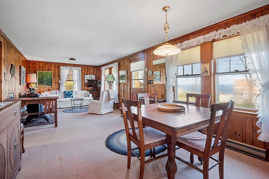 37 Coggeshall Road Gloucester, MA 01930 - Photo 7 of 37 Gallery Image 7