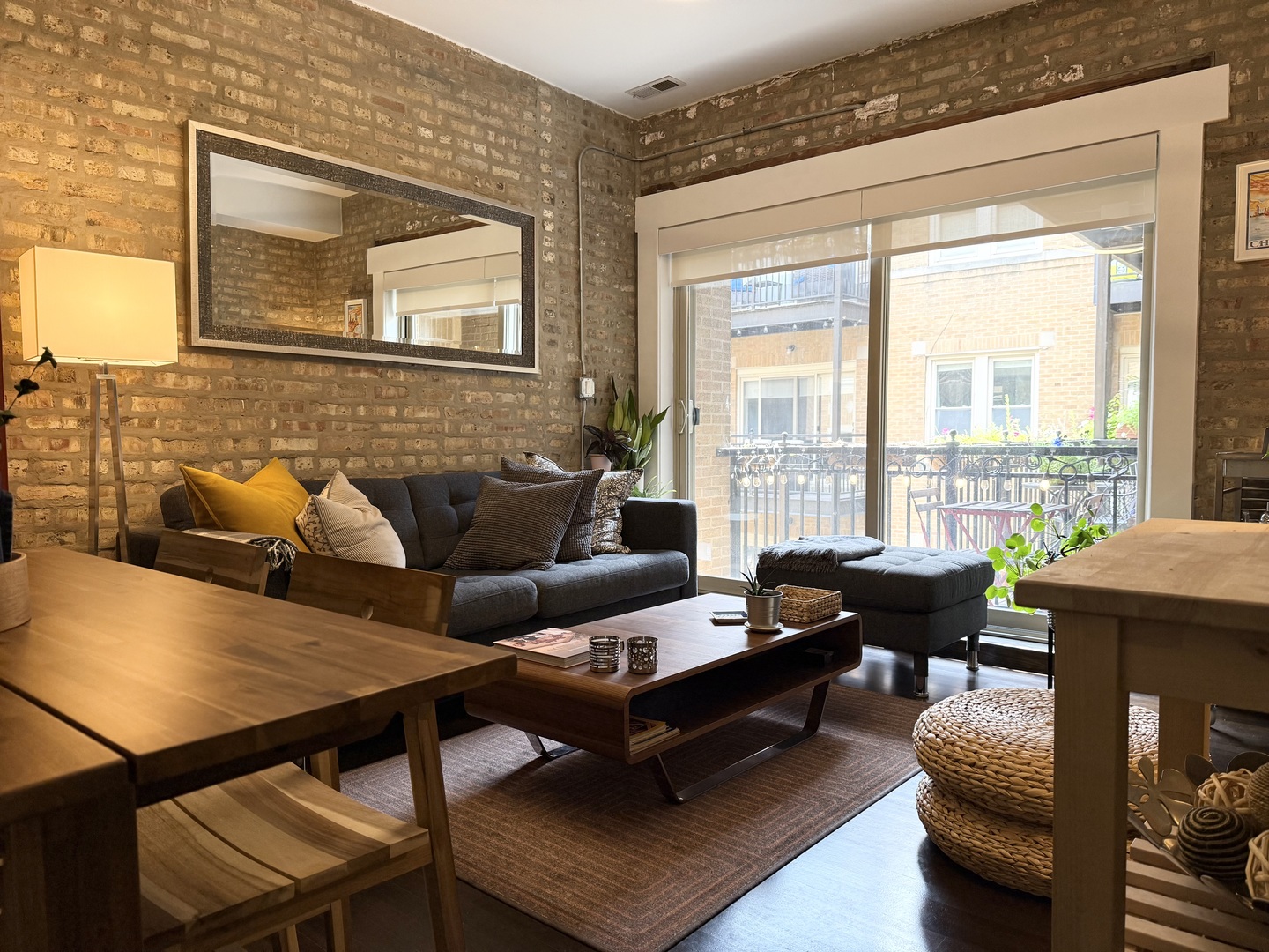 4720 North Beacon Street, Unit 2N Chicago, IL 60640 - Photo 8 of 26 a living room with furniture and a window