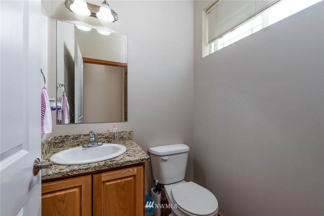 2090 Roxy Loop Ferndale, WA 98248 - Photo 12 of 20 Gallery Image 12