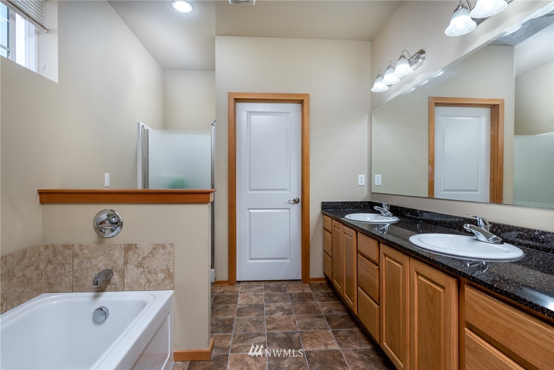 2090 Roxy Loop Ferndale, WA 98248 - Photo 14 of 20 Gallery Image 14