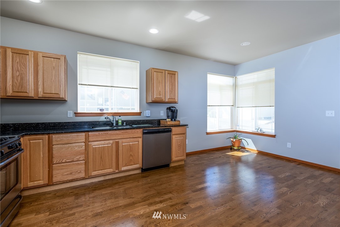 2090 Roxy Loop Ferndale, WA 98248 - Photo 8 of 20 Gallery Image 8