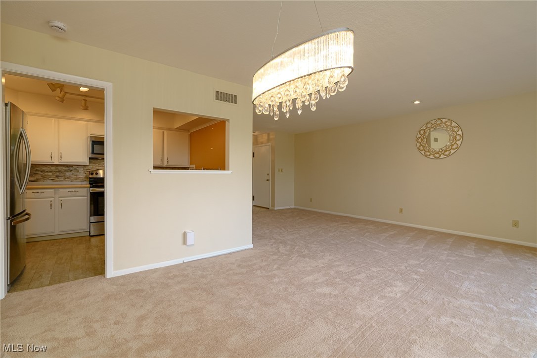 2089 Wooster Road, Unit C42 Rocky River, OH 44116 - Photo 9 of 43