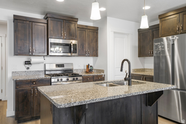 5814 Challenger Way St. George, UT 84790 - Photo 7 of 25 Gallery Image 7