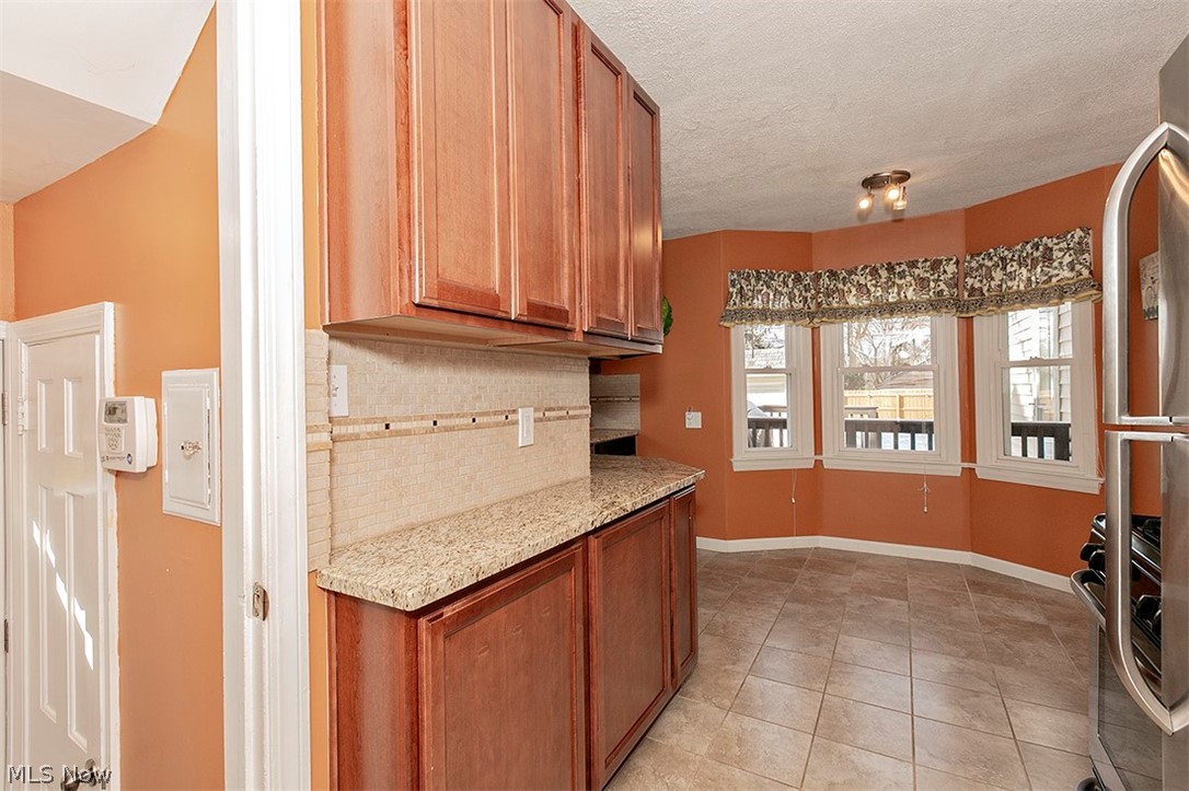 4026 Ellison Road Cleveland, OH 44121 - Photo 15 of 28 Gallery Image 15