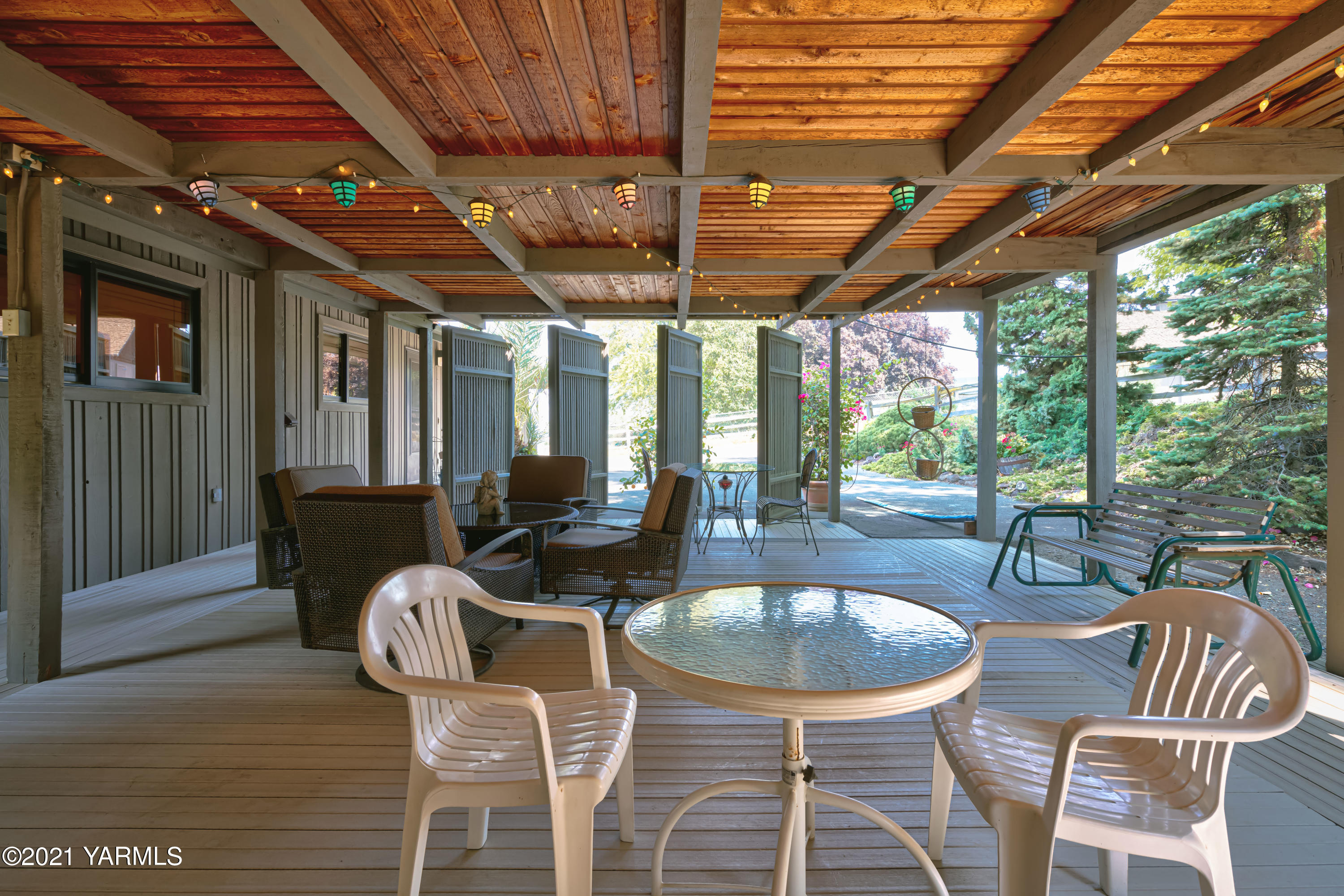 10906 Zier Road Yakima, WA 98908 - Photo 7 of 43 a view of a dining room with furniture window and outside view