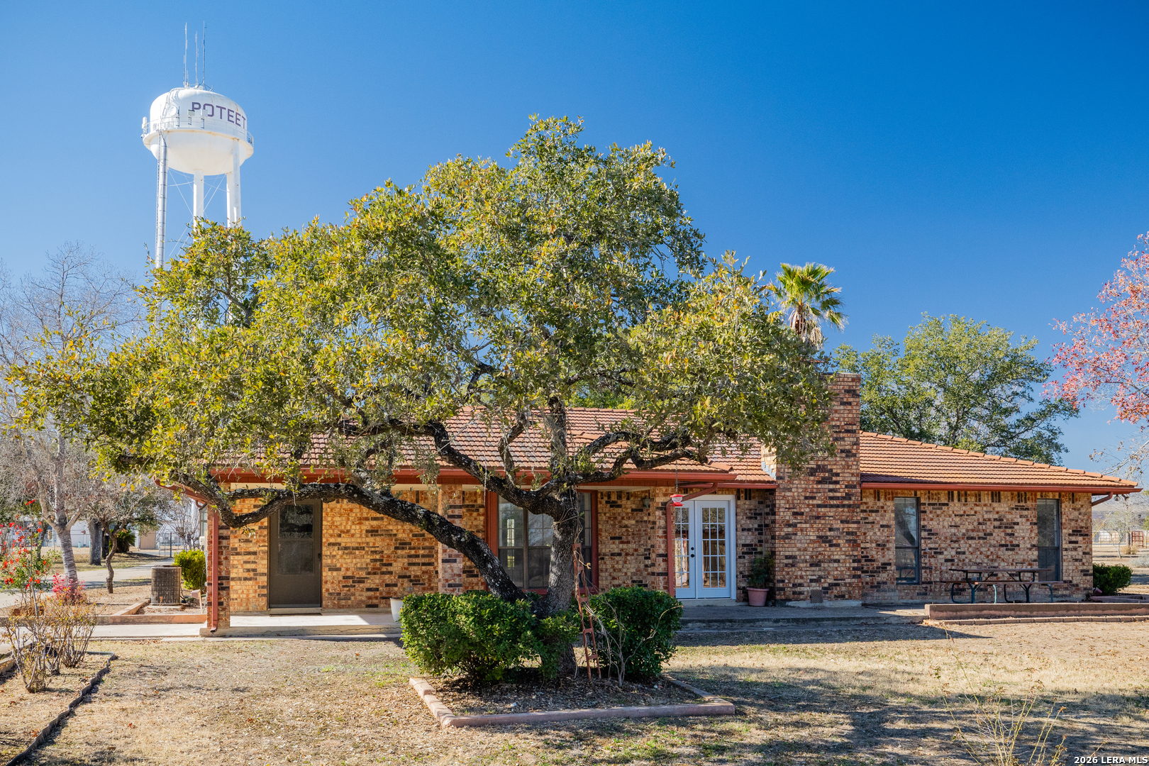 1212 Donato Road Poteet, TX 78065 - Photo 14 of 35