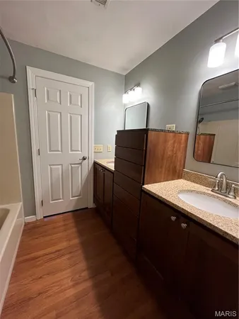 $1,325 | 222 Shoreline Drive, Unit 5, O'Fallon, IL 62269