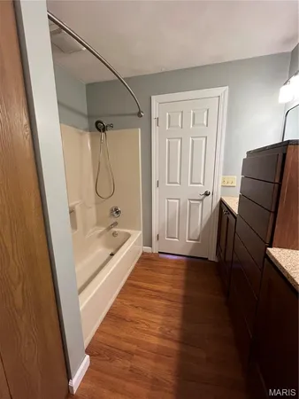 $1,325 | 222 Shoreline Drive, Unit 5, O'Fallon, IL 62269