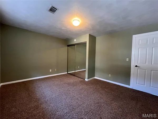 $1,325 | 222 Shoreline Drive, Unit 5, O'Fallon, IL 62269