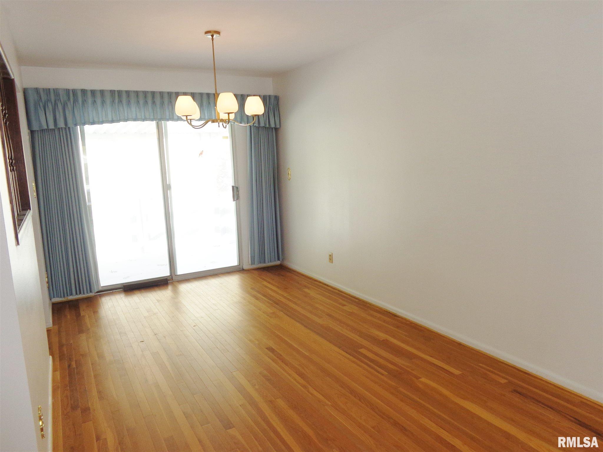 5751 North Hamilton Road Peoria, IL 61614 - Photo 18 of 35 Gallery Image 18