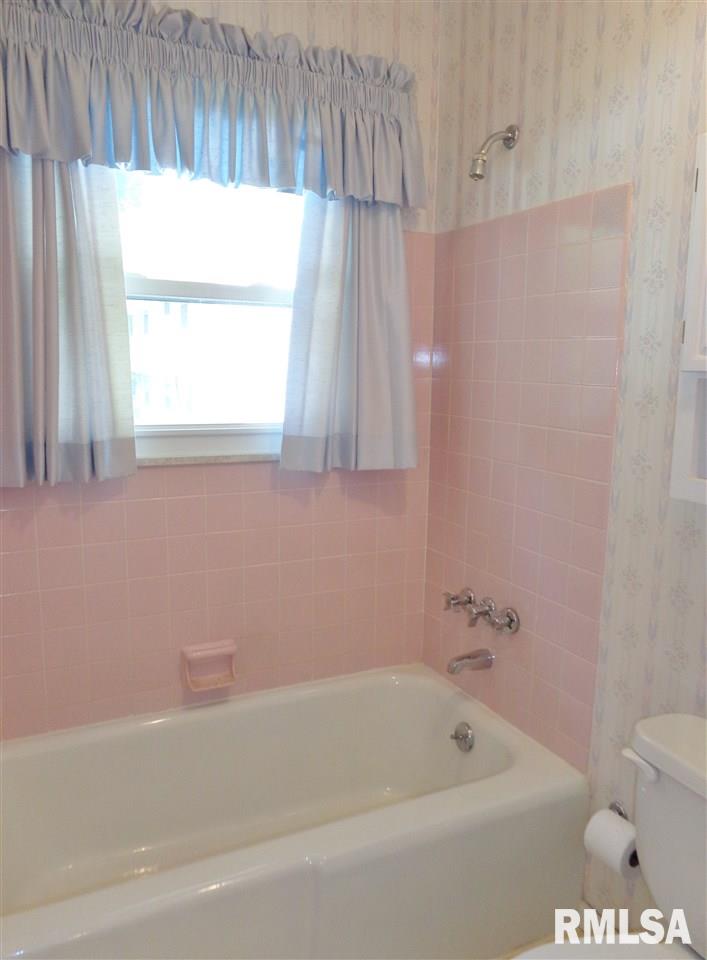 5751 North Hamilton Road Peoria, IL 61614 - Photo 29 of 35 Gallery Image 29