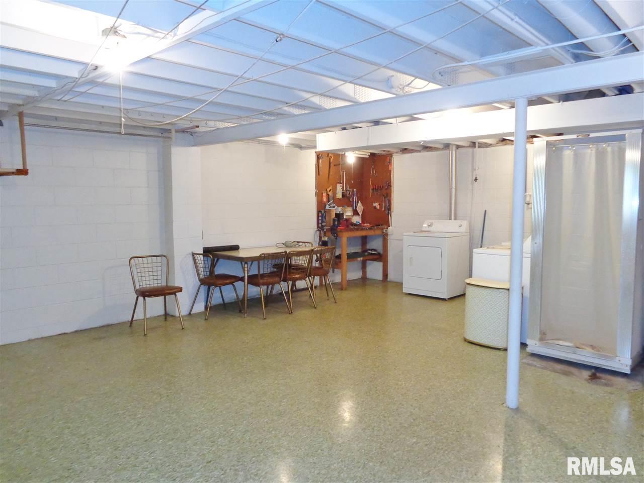 5751 North Hamilton Road Peoria, IL 61614 - Photo 33 of 35 Gallery Image 33