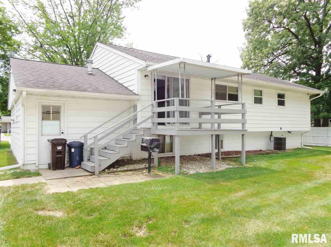 5751 North Hamilton Road Peoria, IL 61614 - Photo 8 of 35 Gallery Image 8