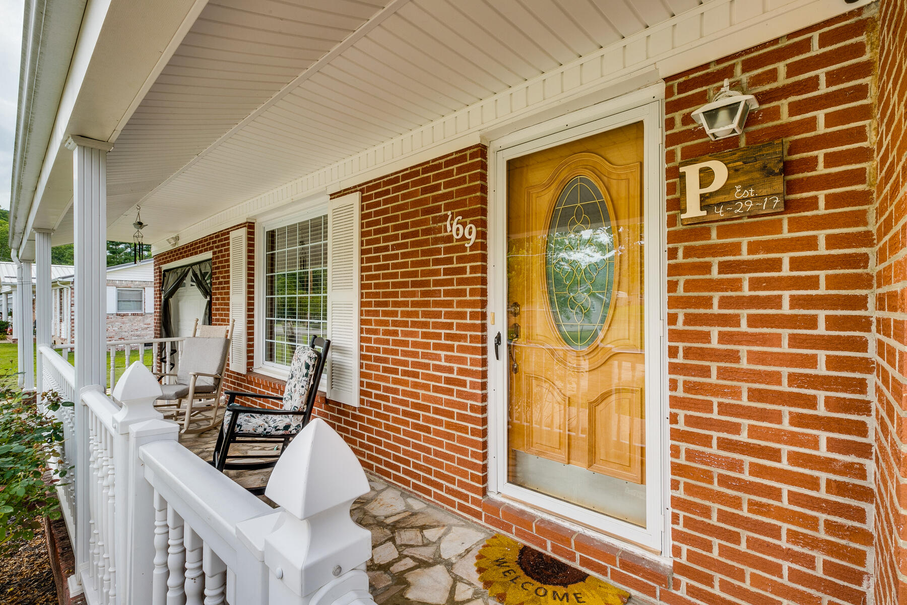 169 Price Road Elizabethton, TN 37643 - Photo 4 of 37 004
