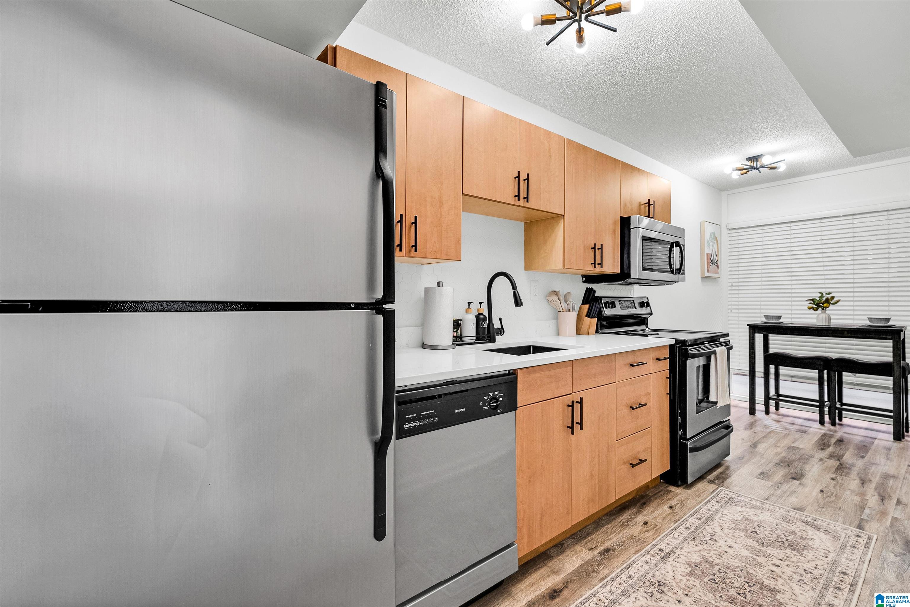 2990 Rhodes Circle South, Unit 215 Birmingham, AL 35205 - Photo 7 of 22