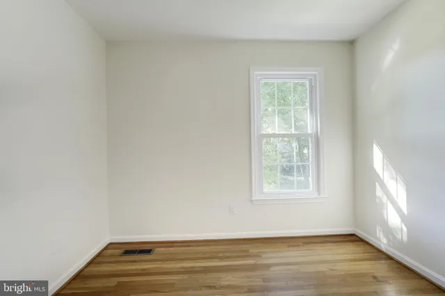 $4,775 | 10541 Farnham Drive, Bethesda, MD 20814