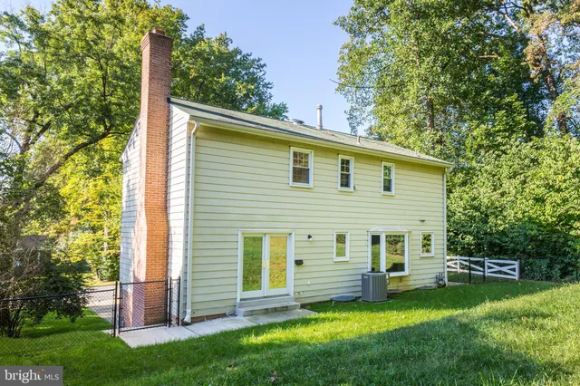 $4,775 | 10541 Farnham Drive, Bethesda, MD 20814