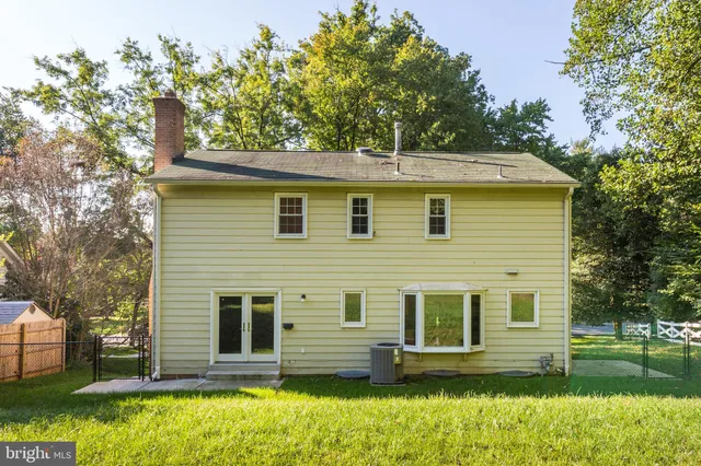 $4,775 | 10541 Farnham Drive, Bethesda, MD 20814