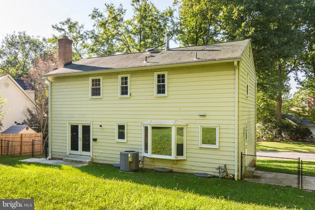 $4,775 | 10541 Farnham Drive, Bethesda, MD 20814