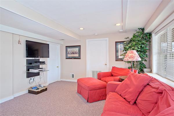 22 Glen Road Hopkinton, MA 01748 - Photo 26 of 30 Gallery Image 26