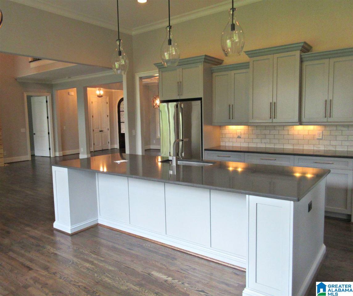 2959 Green Valley Road Birmingham, AL 35243 - Photo 6 of 18