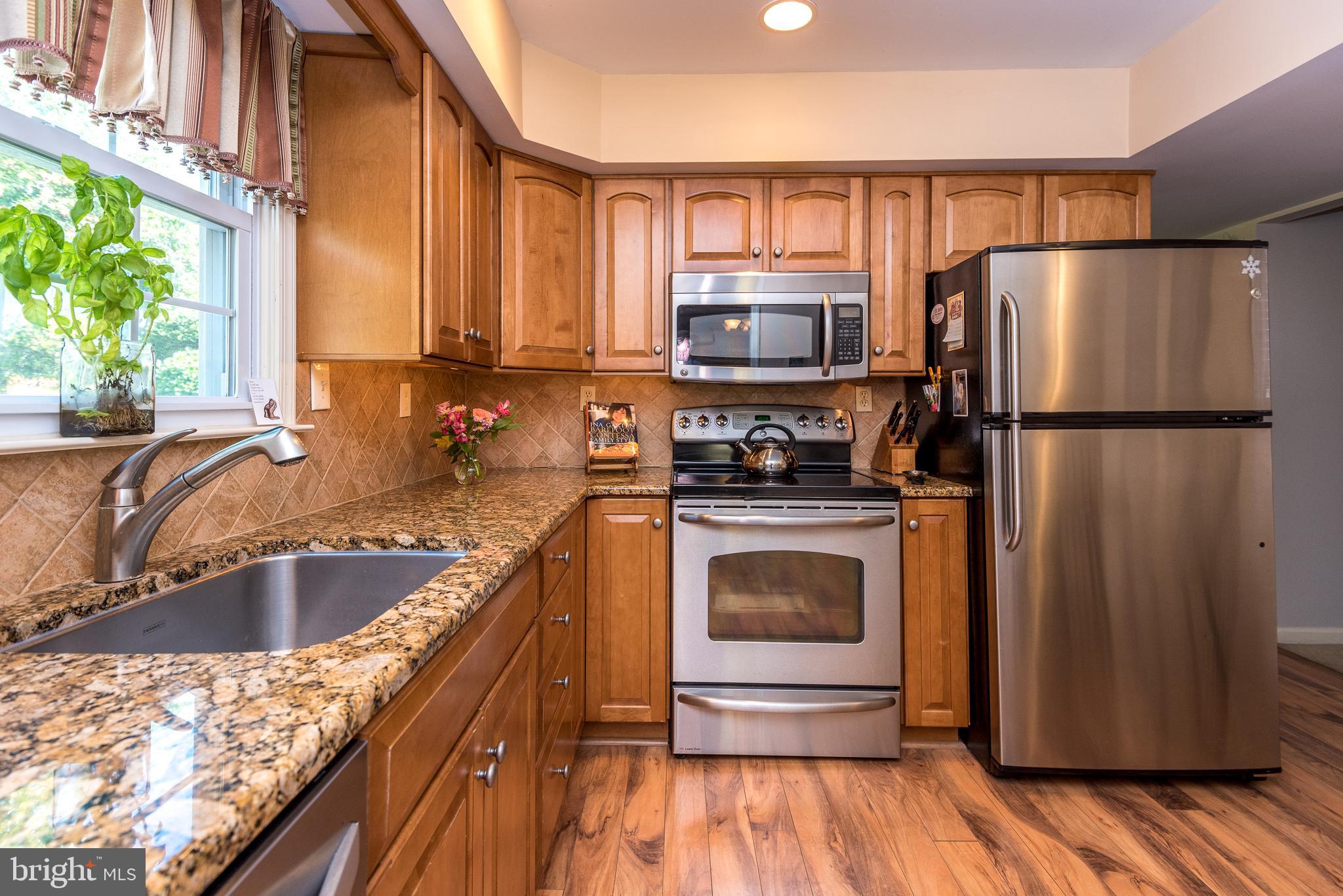 635 Cheswick Road Philadelphia, PA 19128 - Photo 17 of 50