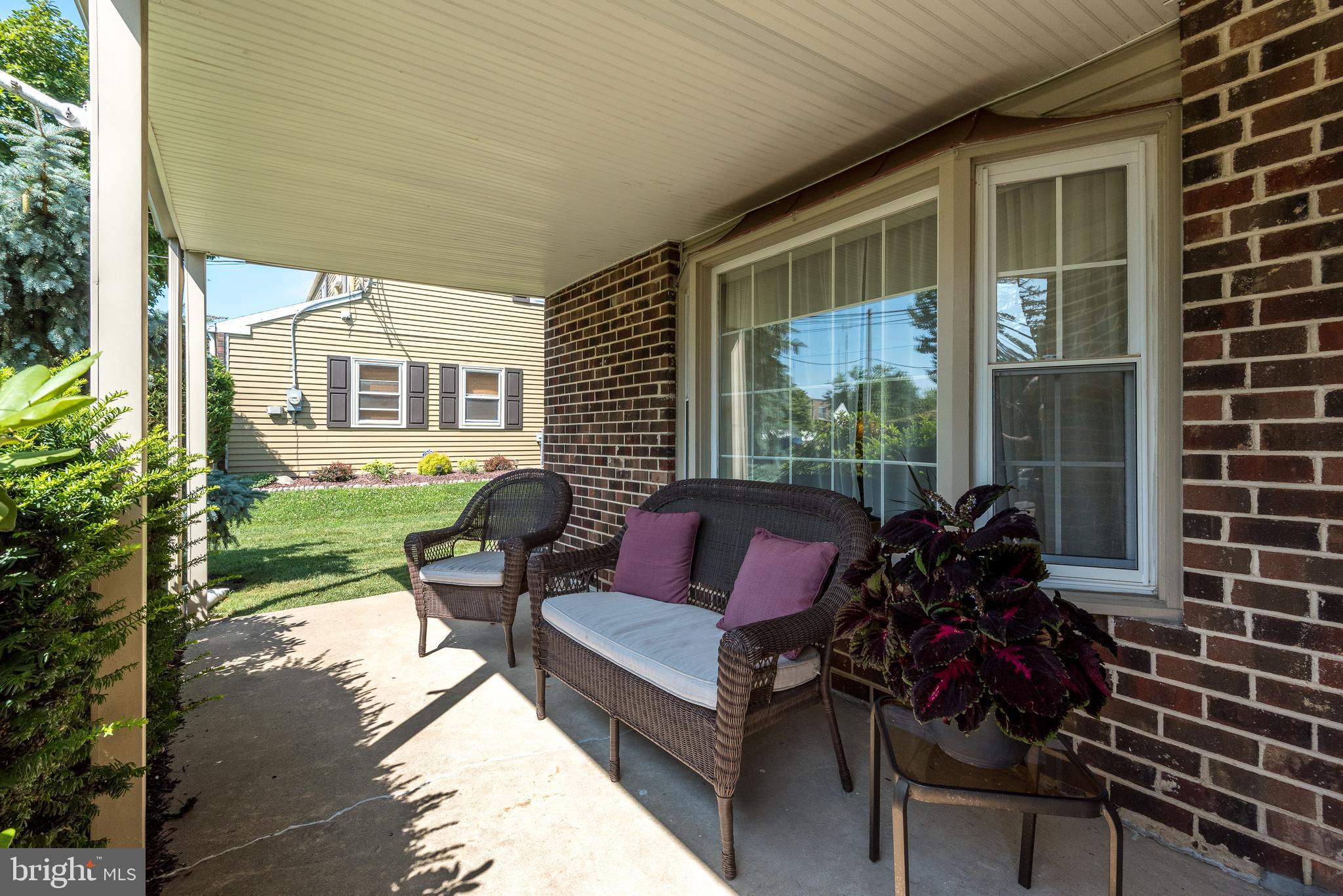 635 Cheswick Road Philadelphia, PA 19128 - Photo 4 of 50