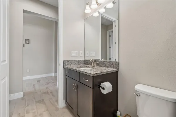 a view of an house that has garden