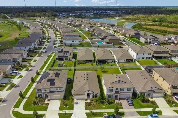 $455,000 | 12453 Horseshoe Bend Drive, Lithia, FL 33547