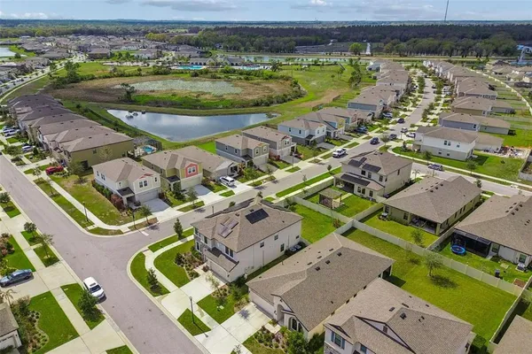 $455,000 | 12453 Horseshoe Bend Drive, Lithia, FL 33547