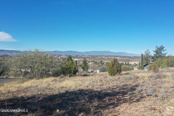 3570 Warrior Rest, Unit 132 Rimrock, AZ 86335 - Photo 10 of 31 a view of a yard with a mountain