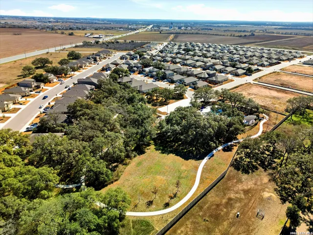 $1,850 | 1132 Amber Lake, Seguin, TX 78155